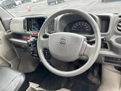 Nissan CLIPPER VAN
