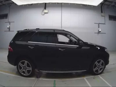 Mercedes-Benz ML CLASS