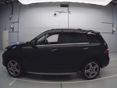 Mercedes-Benz ML CLASS