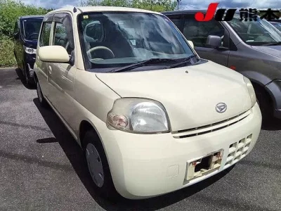 Daihatsu Esse
