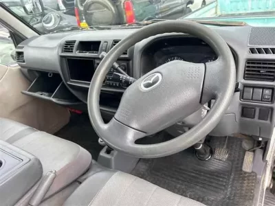 Mazda BONGO VAN