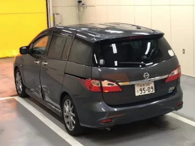 Nissan LAFESTA