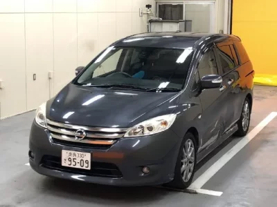 Nissan LAFESTA