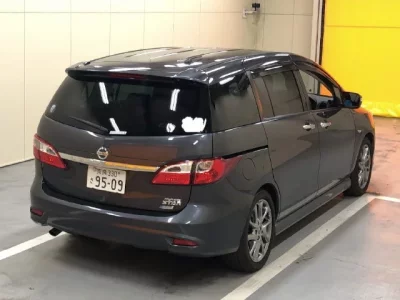 Nissan LAFESTA