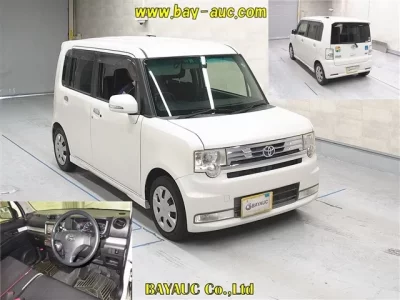 Toyota PIXIS SPACE