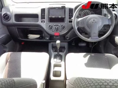 Mitsubishi LANCER VAN
