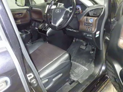 Toyota ESQUIRE