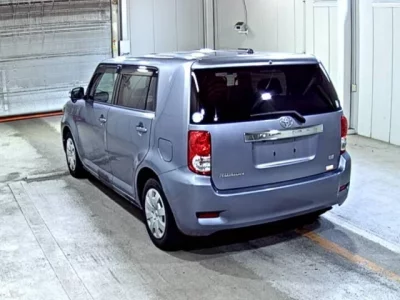 Toyota COROLLA RUMION