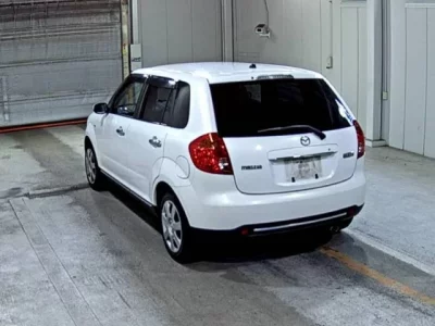 Mazda VERISA