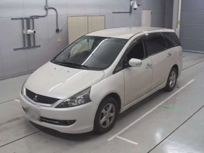 Mitsubishi GRANDIS