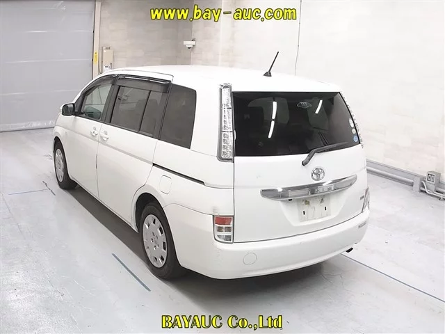 Toyota ISIS