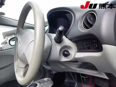 Mitsubishi I