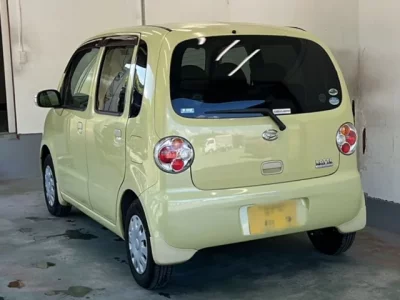 Daihatsu MOVE LATTE