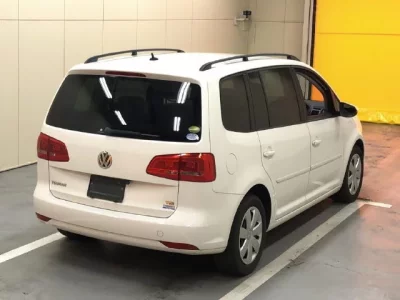 Volkswagen GOLF TOURAN