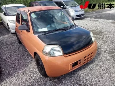 Daihatsu Esse