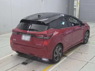 Nissan AURA