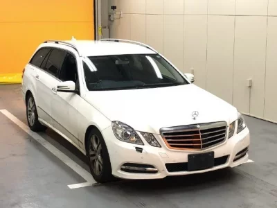 Mercedes-Benz E CLASS WAGON