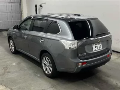 Mitsubishi OUTLANDER PHEV