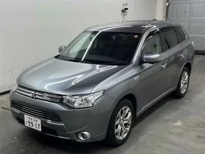 Mitsubishi OUTLANDER PHEV