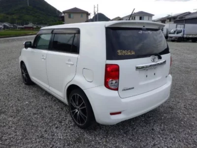 Toyota COROLLA RUMION