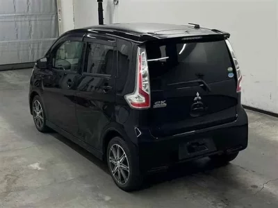 Mitsubishi EK CUSTOM