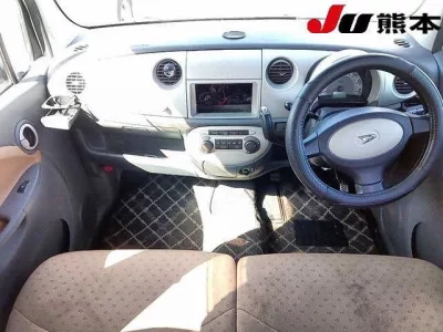 Daihatsu MOVE LATTE