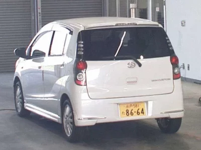 Daihatsu MIRA