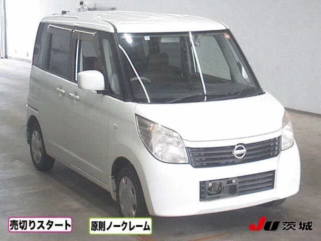 Nissan ROOX