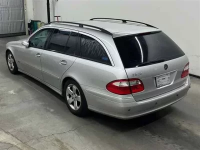 Mercedes-Benz E CLASS WAGON