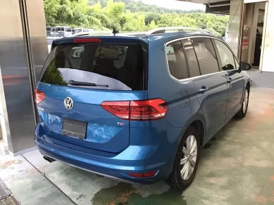 Volkswagen GOLF TOURAN