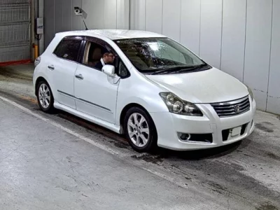 Toyota BLADE