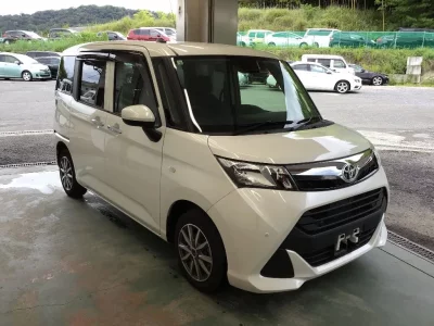 Toyota TANK