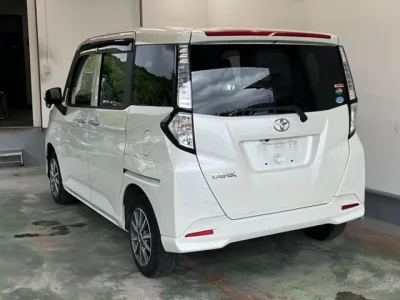 Toyota TANK
