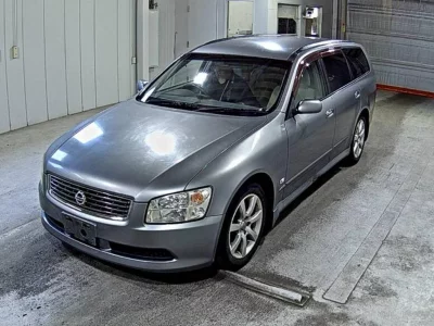 Nissan STAGEA