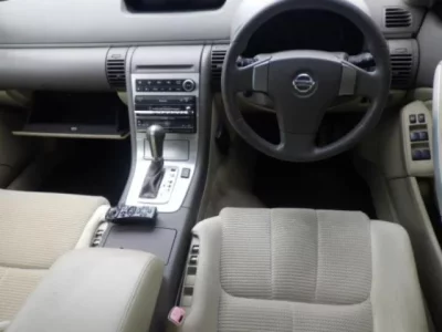 Nissan STAGEA