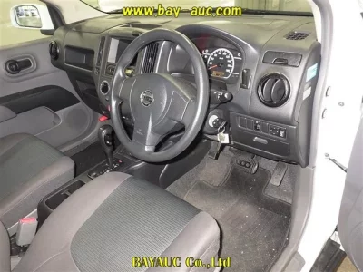 Nissan AD
