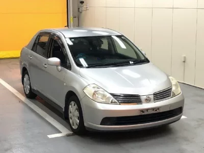 Nissan TIIDA LATIO