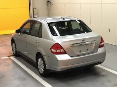 Nissan TIIDA LATIO