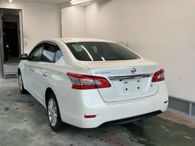 Nissan SYLPHY