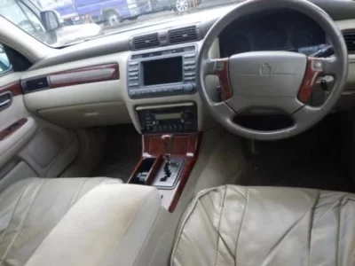 Toyota CROWN ESTATE