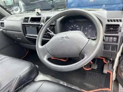 Mitsubishi DELICA