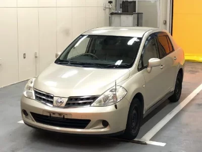 Nissan TIIDA LATIO