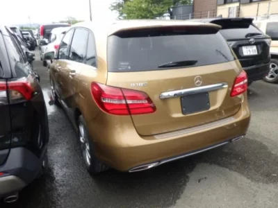 Mercedes-Benz B CLASS