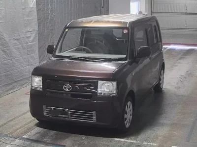 Toyota PIXIS SPACE