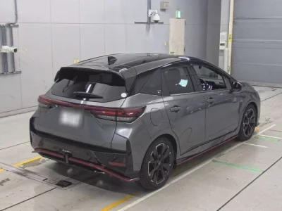 Nissan AURA