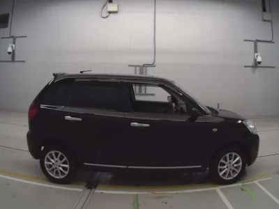 Mazda VERISA