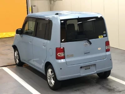 Toyota PIXIS SPACE