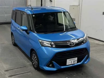Toyota TANK