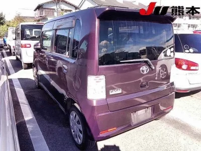 Toyota PIXIS SPACE