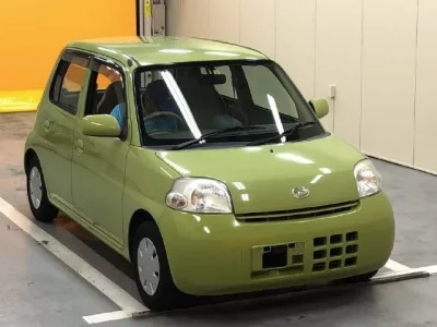 Daihatsu Esse